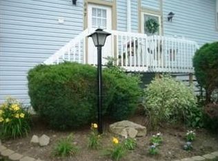 847 Sunset Cir, Cranberry Twp, PA 16066