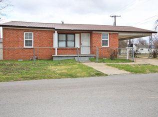 108 N Cora Ave, Dexter, MO 63841