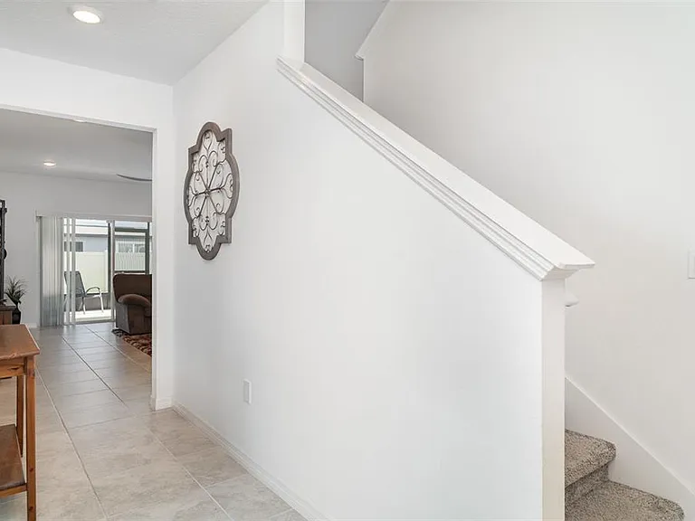 465 Waterford Dr — Photo 14