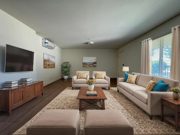 Above 7th Apartments