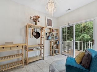 136 Jackson Ave, Princeton, NJ 08540