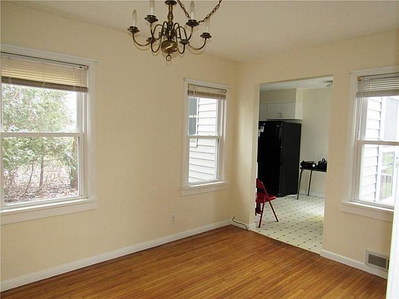 4th image of 1792 Scottsville Mumford Rd