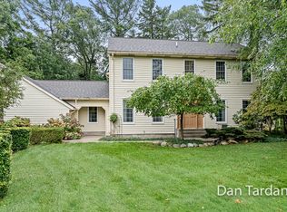 4840 Somerset Ct, Norton Shores, MI