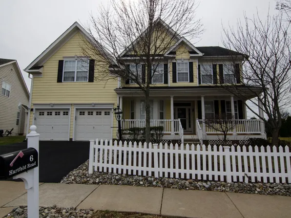 6 Hartfeld Rd, Newtown, PA 18940