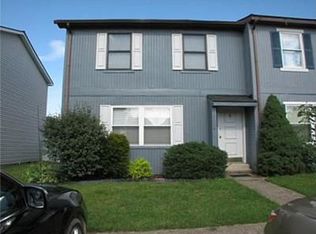 8 Fairway Gardens Dr, Hurricane, WV 25526