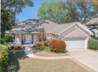 4342 Hidden Lakes Dr E, Niceville, FL 32578