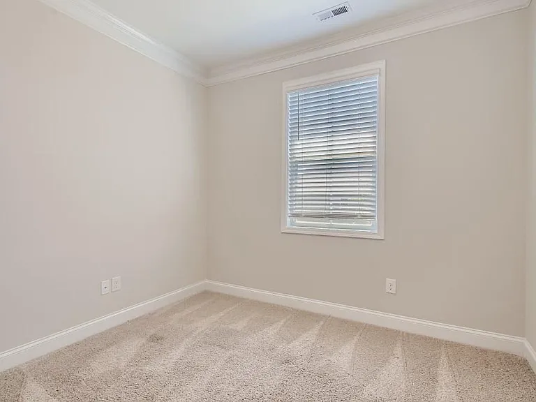 Middle Bedroom
