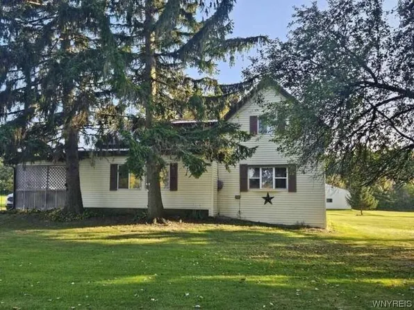 1508 Church Rd, Darien Center, NY 14040