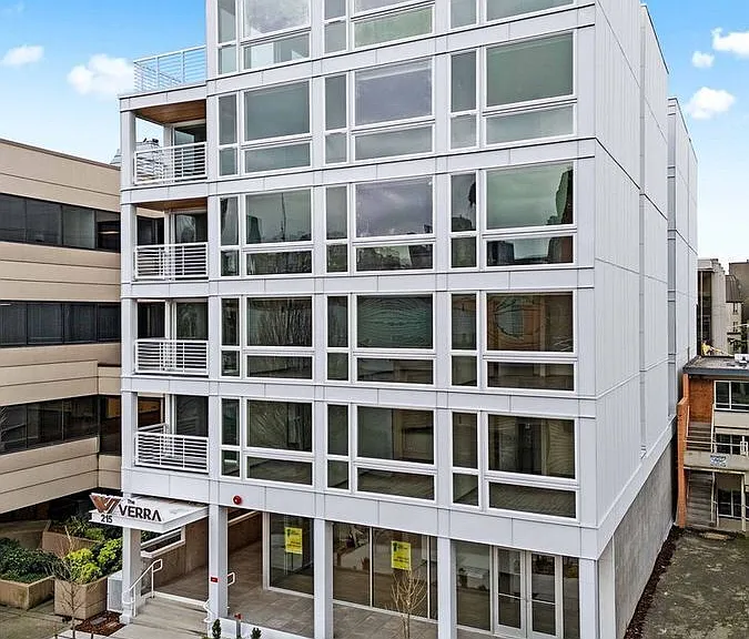 The Verra — Photo 120