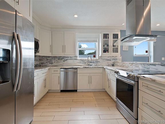 Fully remodeled kitchen. 