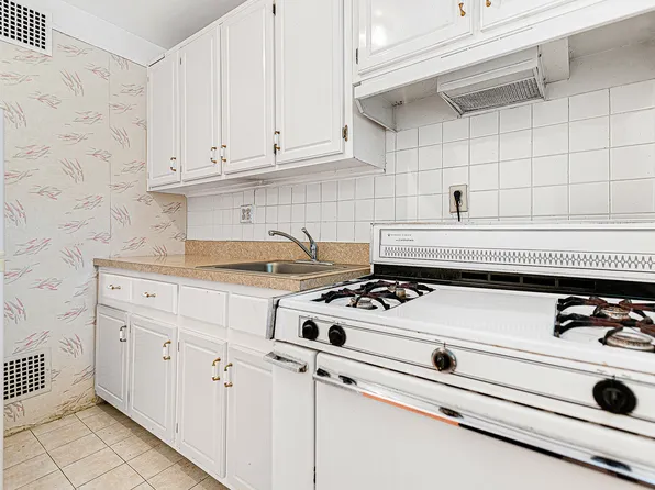 97-37 63rd Road image 6 of 25