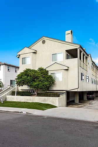 534 Illinois Street Photo 1