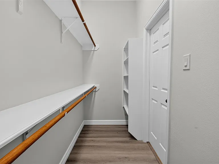 6706 Paigetree Ln — Photo 34
