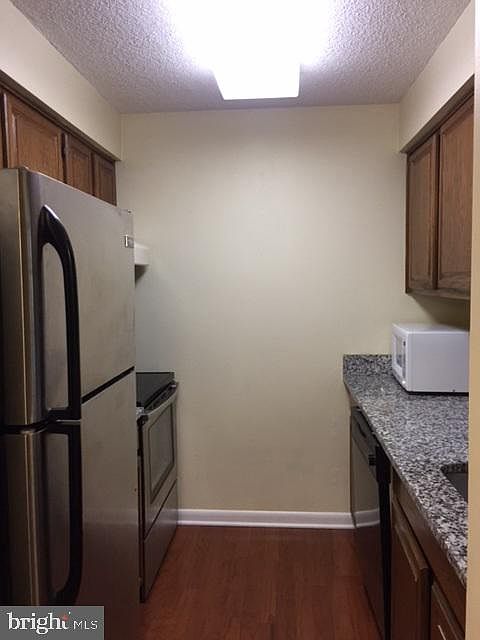 2nd image of 1212 Ravens Crest Dr E