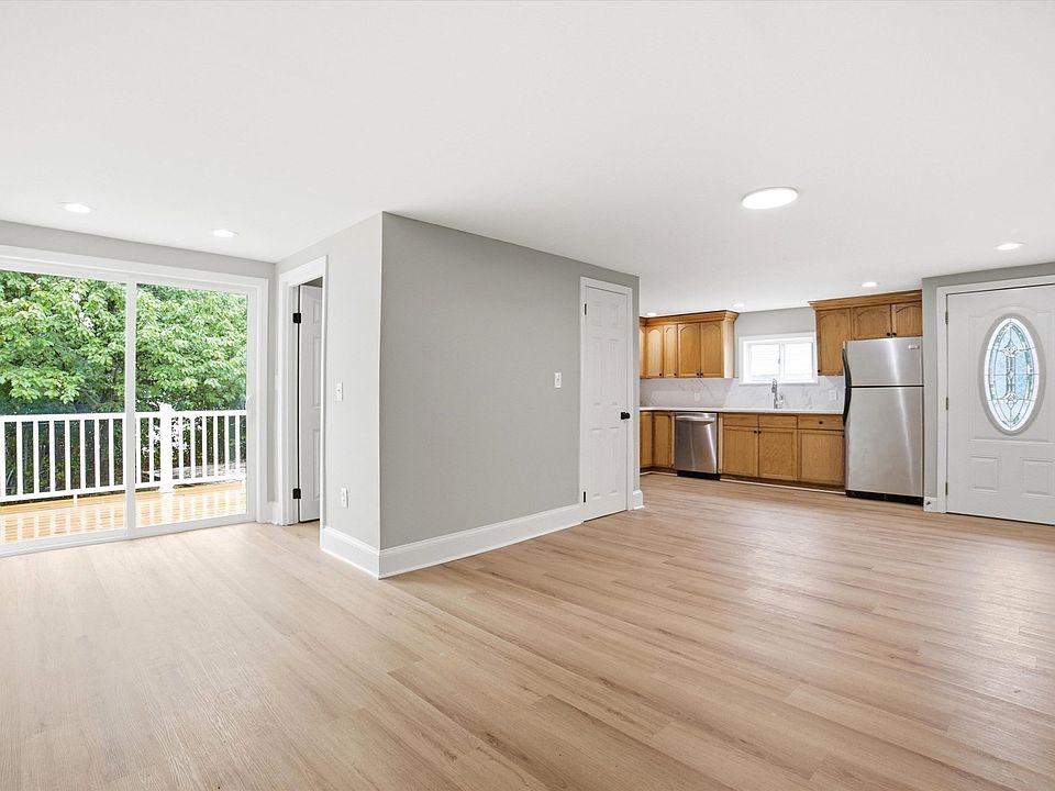 1st image of 111 Liberty St