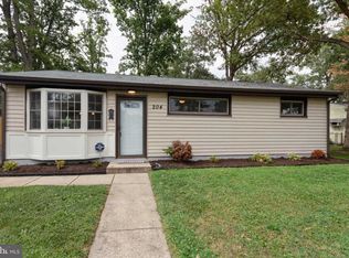 204 Buckingham Dr, Glen Burnie, MD