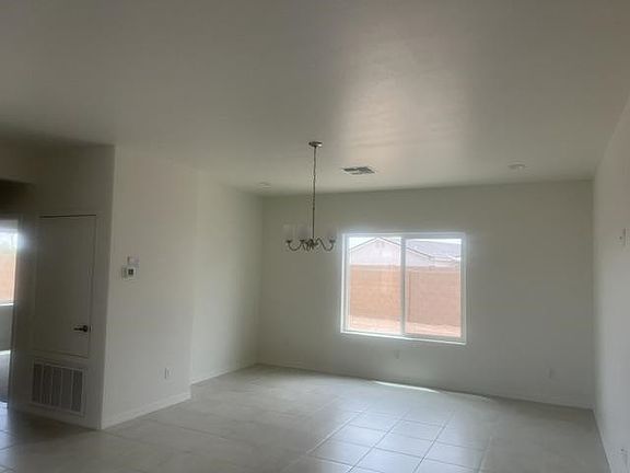 3rd image of 3323 W 36th Pl