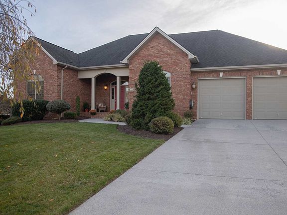 2nd image of 3045 Baybrook Dr