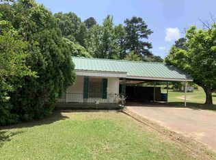 706 Lakeview Dr S, Marshall, TX 75672