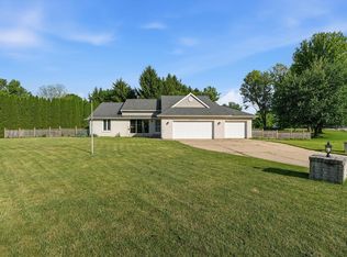 22401 Happy Dr, Cassopolis, MI 49031