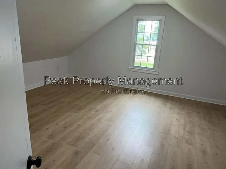 2958 Winston Churchill Dr — Photo 11