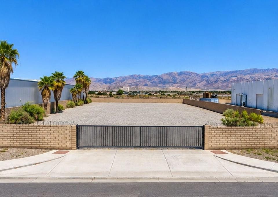 1st image of 84404 Cabazon Center Dr