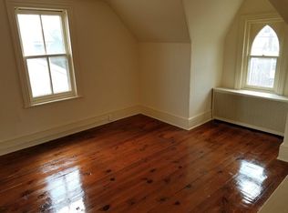 222 1/2 N Charlotte St, Pottstown, PA 19464