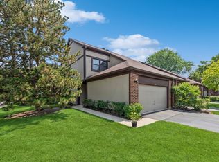 305 Linden Ln, Wheeling, IL