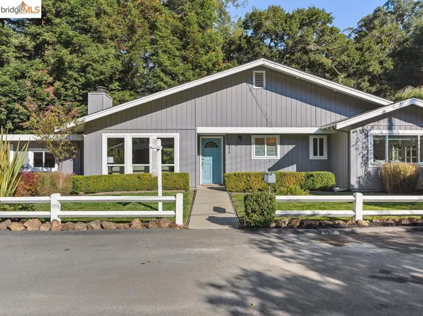 6076 Thornhill Dr, Oakland, CA 94611