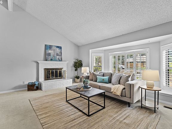 5th image of 32485 SW Armitage Rd