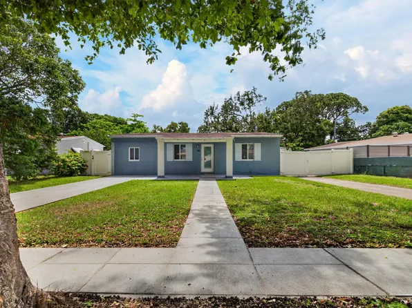 128 SW 22nd Terrace, Fort Lauderdale, FL 33312