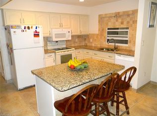 4010 Lakewood Blvd, Naples, FL 34112