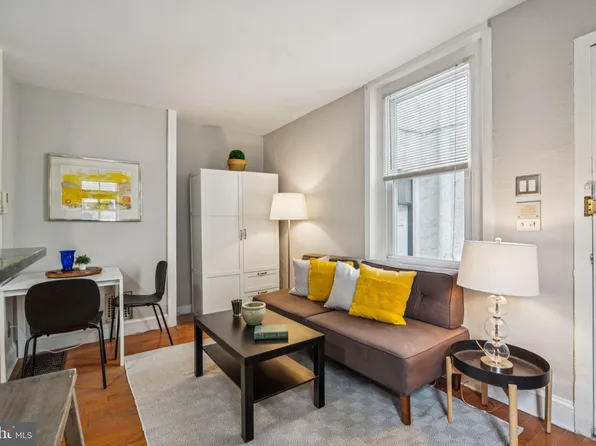 2013 Naudain St #B, Philadelphia, PA 19146