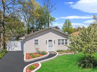 47 Lafayette Dr, Shirley, NY 11967