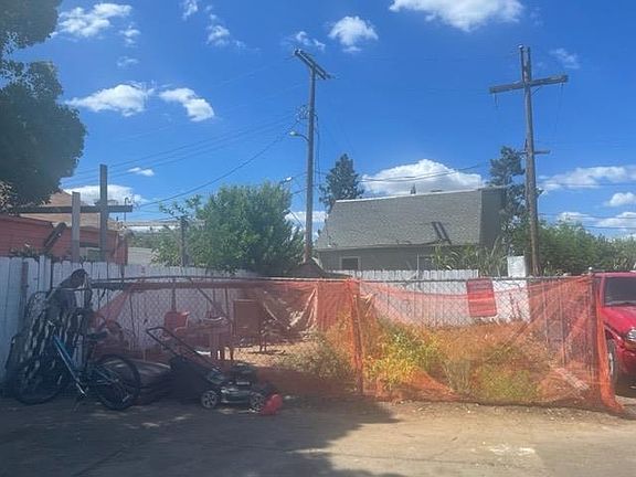 4th image of 325 E Lodi Ave