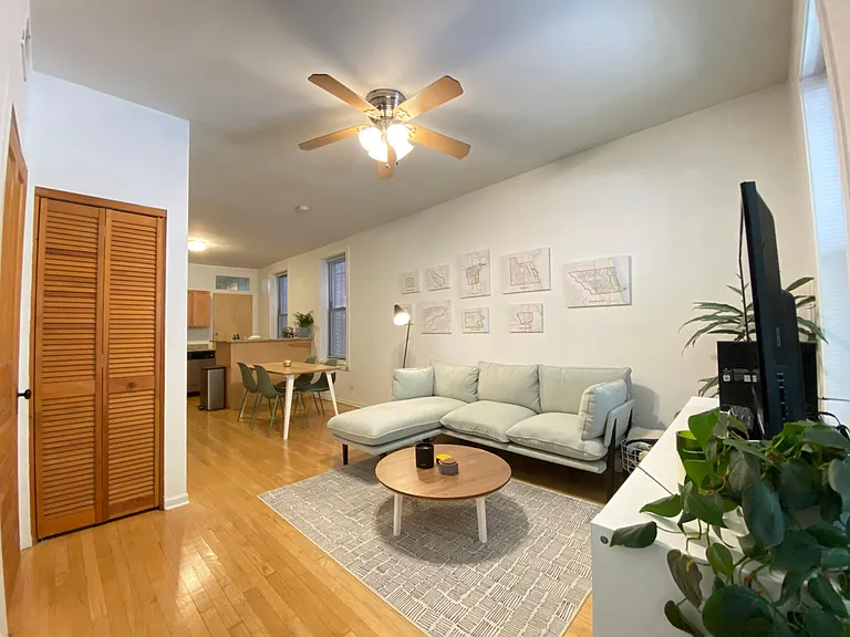 1805 N Hermitage Ave #GF — Photo 5