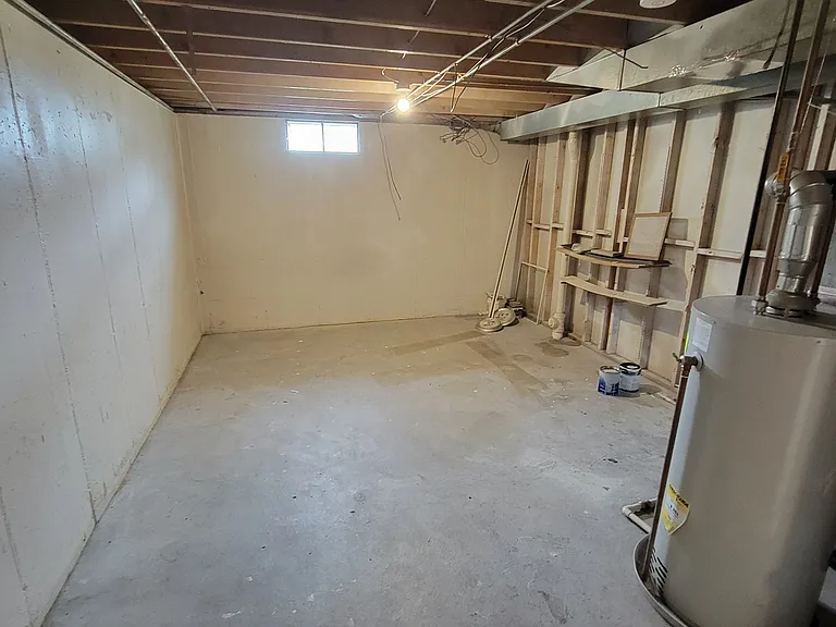 2128 Breton Rd SE — Photo 20