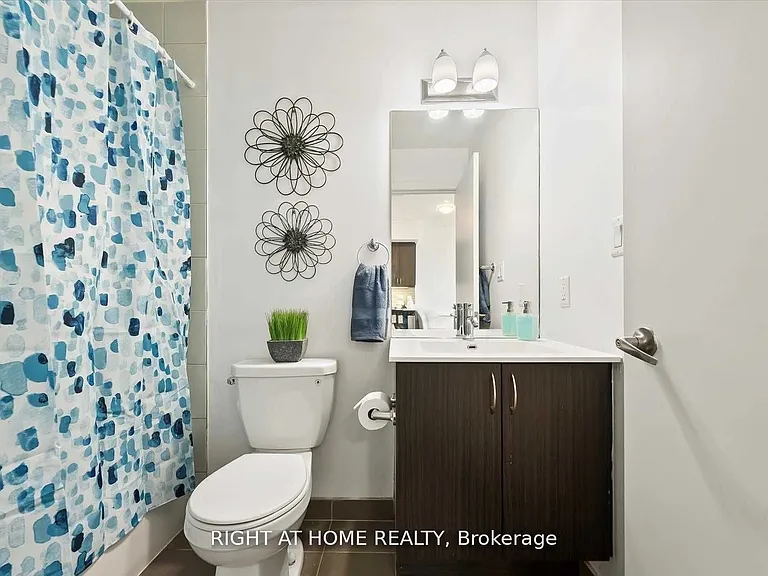 3560 Saint Clair Ave E #217 — Photo 10