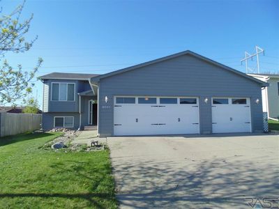 8001 W Stoney Creek St, Sioux Falls, SD, 57106