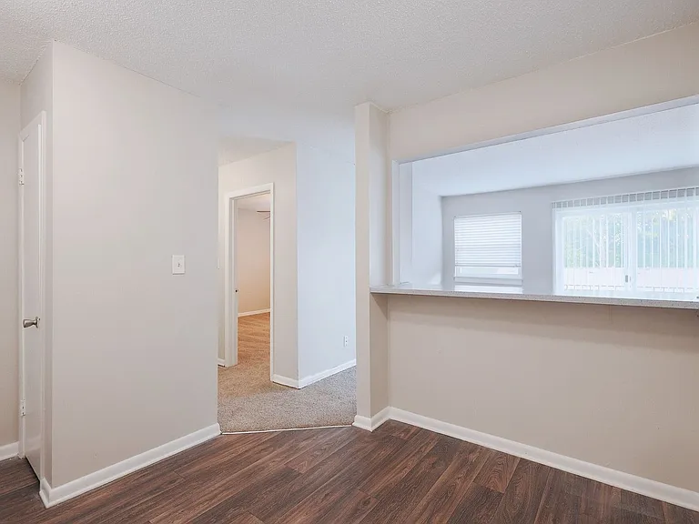 Hampton Hall | Comfort, Convenience, & Community All In One — Photo 50