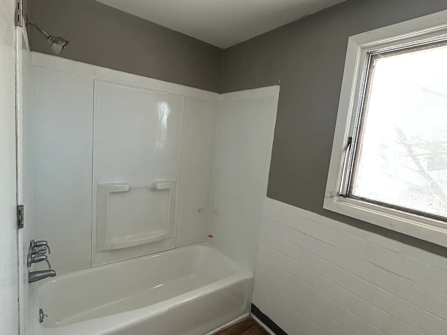 119 E Summerset Ln — Photo 3
