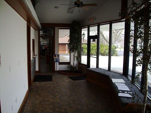 3rd image of 3505 Nichol Ave