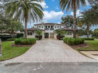 9402 SW 83rd Ave, Miami, FL 33156