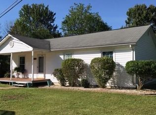 2660 Red Root Ridge Rd, Raven, VA 24639