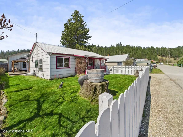 603 Oregon Ave, Pinehurst, ID 83850
