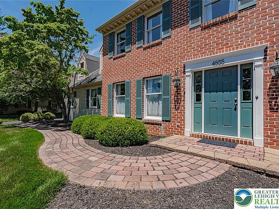 4th image of 4855 Meadowview Dr