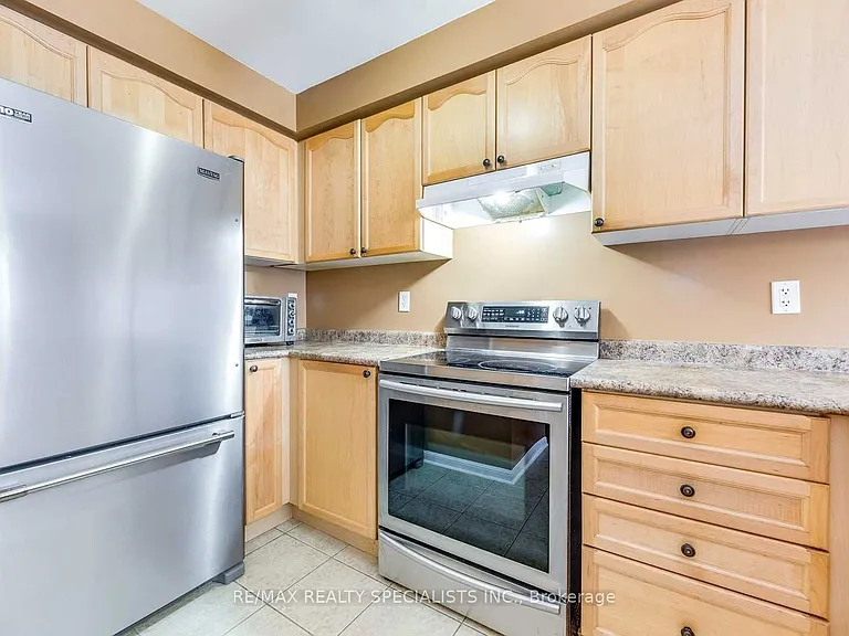 2979 Garnethill Way — Photo 10