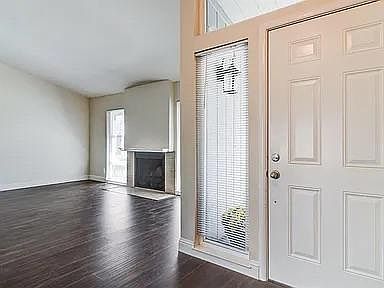 5th image of 6645 Cranberry Ct