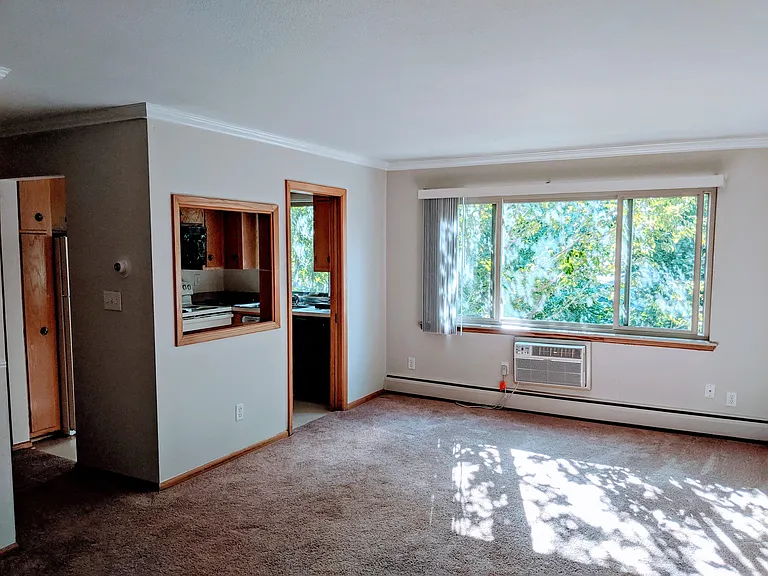 Highland Terrace — Photo 36