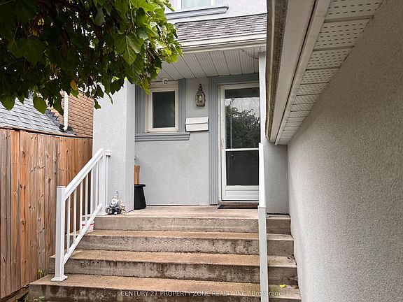 2nd image of 6 Roehampton Cres W